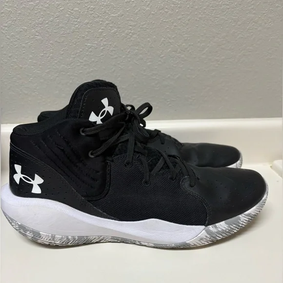 Under Armour | Shoes | Under Armour Black And White Mens  display picture 1